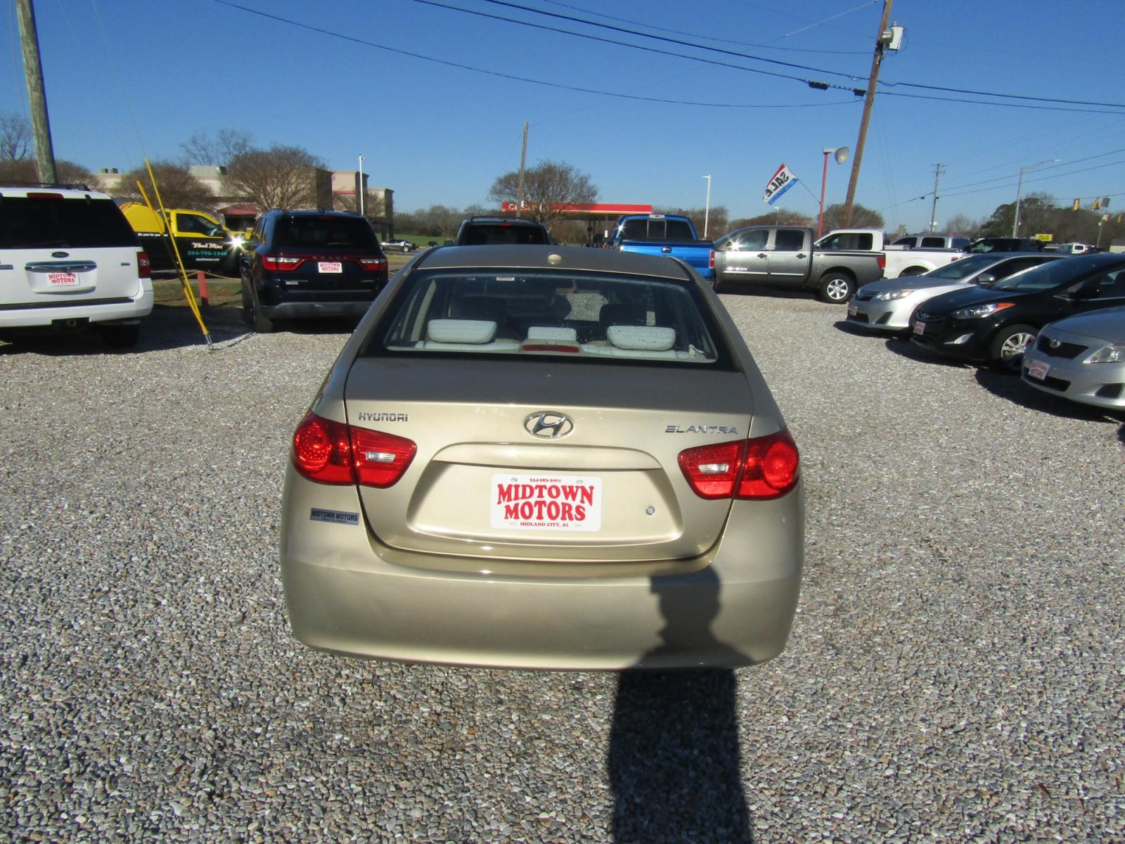 2008 Gold /Tan Hyundai Elantra GLS (KMHDU46DX8U) with an 2.0L L4 DOHC 16V engine, Automatic transmission, located at 15016 S Hwy 231, Midland City, AL, 36350, (334) 983-3001, 31.306210, -85.495277 - Photo #6